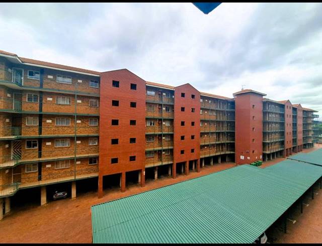 2 BEDROOM APARTMENT FOR SALE IN DIE HOEWES